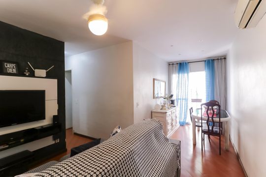 Sala de apartamento à venda com 2 quartos, 60m² em Lins de Vasconcelos, Rio de Janeiro