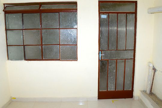 Área de Serviço de casa para alugar com 2 quartos, 75m² em Belmonte, Belo Horizonte