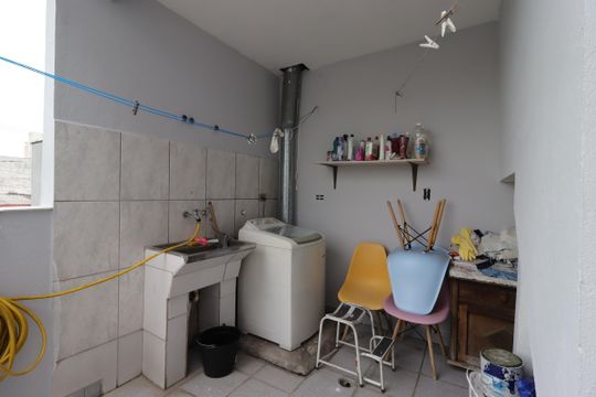 Área de Serviço de casa à venda com 3 quartos, 132m² em Vila Alpina, Santo André