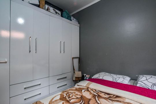 Quarto 2 de casa à venda com 3 quartos, 150m² em Vila Curuçá, Santo André
