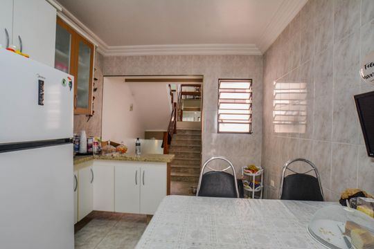Cozinha de casa à venda com 3 quartos, 150m² em Vila Curuçá, Santo André