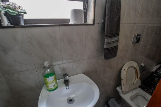 Lavabo de casa à venda com 3 quartos, 150m² em Vila Curuçá, Santo André