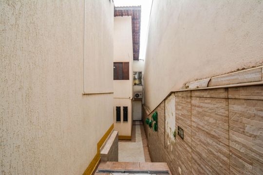 Quintal de casa à venda com 3 quartos, 150m² em Vila Curuçá, Santo André