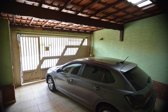 Garagem de casa à venda com 3 quartos, 125m² em Vila Valparaíso, Santo André