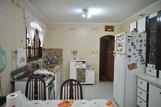 Cozinha de casa à venda com 3 quartos, 125m² em Vila Valparaíso, Santo André