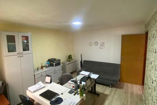 Casa à venda com 3 quartos, 259m² em Utinga, Santo André