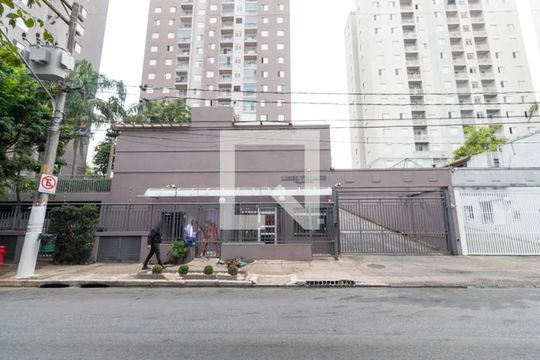 Fachada  de apartamento para alugar com 2 quartos, 43m² em Vila Talarico, São Paulo