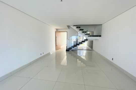 Sala de casa à venda com 3 quartos, 190m² em Manacás, Belo Horizonte
