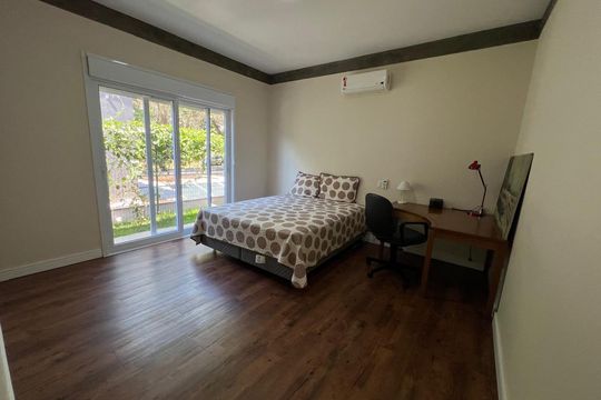 Casa para alugar com 5 quartos, 350m² em Parque Taquaral, Campinas