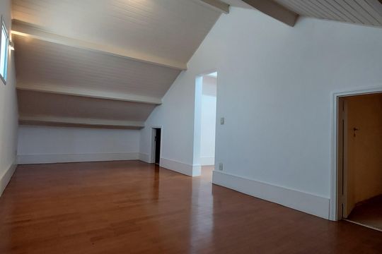 Casa para alugar com 5 quartos, 350m² em Parque Taquaral, Campinas