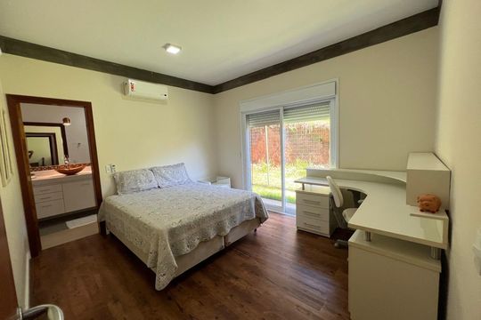Casa para alugar com 5 quartos, 350m² em Parque Taquaral, Campinas