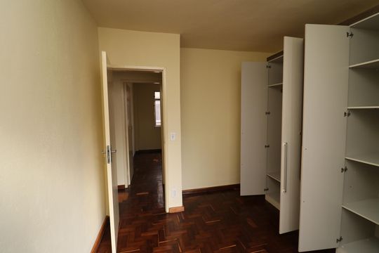 Quarto 1 de apartamento para alugar com 3 quartos, 72m² em Ribeira, Rio de Janeiro