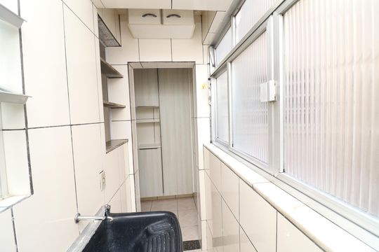 Área de Serviço de apartamento para alugar com 3 quartos, 72m² em Ribeira, Rio de Janeiro