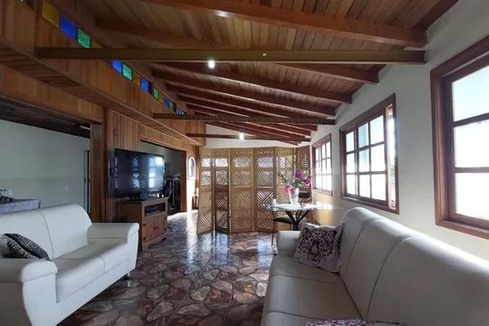 Sala de casa à venda com 3 quartos, 355m² em Sarandi, Porto Alegre