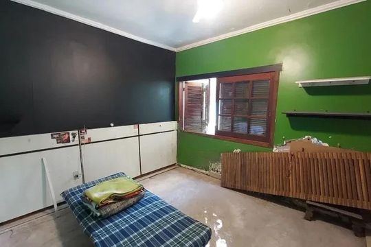 Quarto 2 de casa à venda com 3 quartos, 355m² em Sarandi, Porto Alegre
