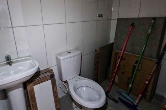 Banheiro de kitnet/studio à venda com 1 quarto, 26m² em Vila Cruz das Almas, São Paulo