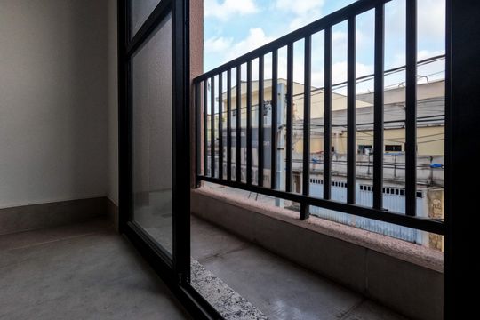 Varanda de kitnet/studio à venda com 1 quarto, 26m² em Vila Cruz das Almas, São Paulo
