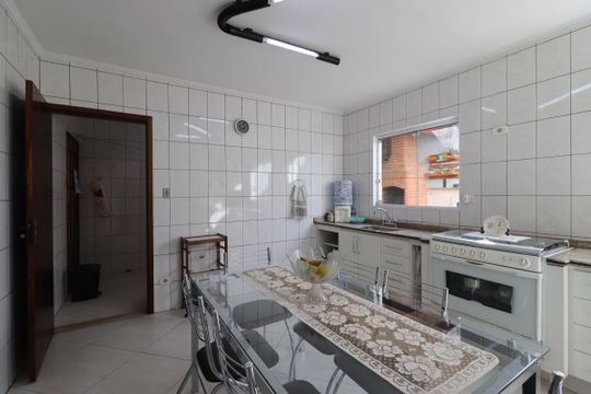 Cozinha de casa à venda com 3 quartos, 187m² em Santa Maria, Santo André