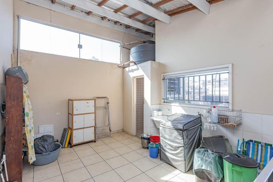 Área de Serviço de casa à venda com 3 quartos, 200m² em Vila Nair, São Paulo