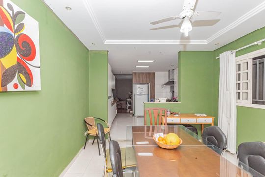 Sala de Jantar de casa à venda com 3 quartos, 200m² em Vila Nair, São Paulo