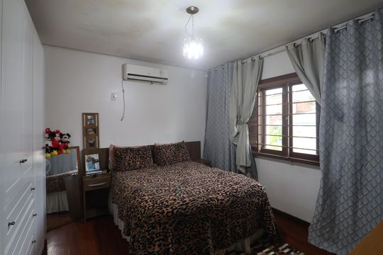 Quarto 1 de casa à venda com 3 quartos, 138m² em Nossa Senhora das Gracas, Canoas