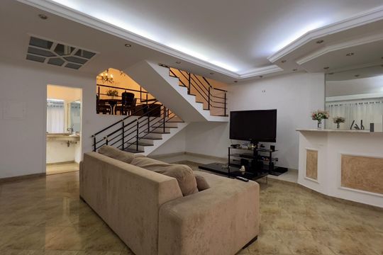 Sala de casa à venda com 3 quartos, 300m² em Jardim Maia, Guarulhos