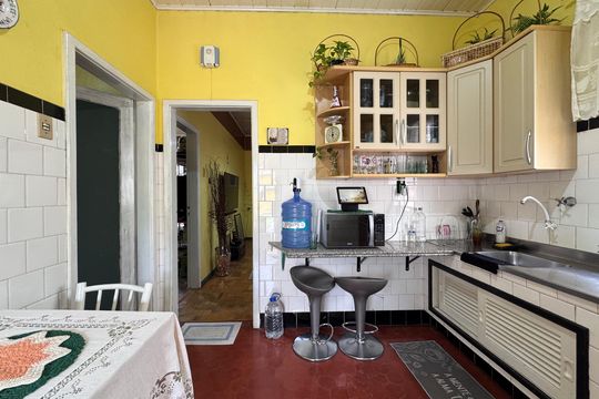 Casa à venda com 2 quartos, 71m² em Centro, São Leopoldo