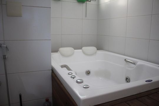 Banheiro da Suíte 2 de apartamento à venda com 4 quartos, 204m² em Novo Eldorado, Contagem