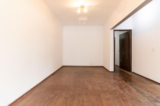 Sala de casa à venda com 3 quartos, 200m² em Jardim da Saúde, São Paulo