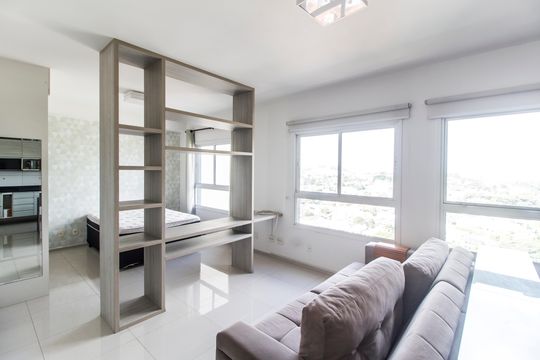 Sala  de apartamento para alugar com 1 quarto, 43m² em Melville Empresarial Ii, Barueri