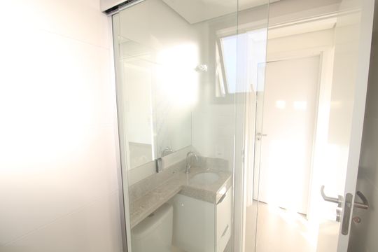 Banheiro de apartamento para alugar com 2 quartos, 47m² em Jardim São Paulo, São Paulo