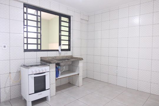 Sala/Cozinha de casa para alugar com 1 quarto, 40m² em Jardim Angela (zona Leste), São Paulo