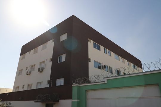 Fachada de apartamento para alugar com 2 quartos, 58m² em Daniel Fonseca, Uberlândia