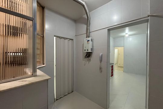 Área de serviço de apartamento para alugar com 3 quartos, 121m² em Copacabana, Rio de Janeiro