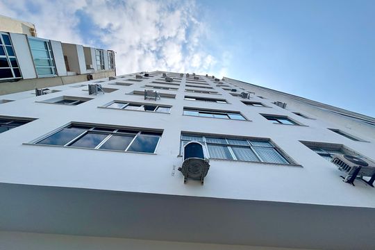 Fachada de apartamento à venda com 3 quartos, 95m² em Copacabana, Rio de Janeiro