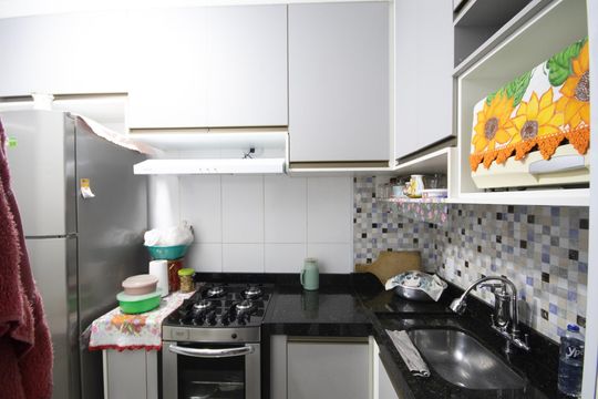 Cozinha de apartamento à venda com 2 quartos, 50m² em Vila Medeiros, São Paulo