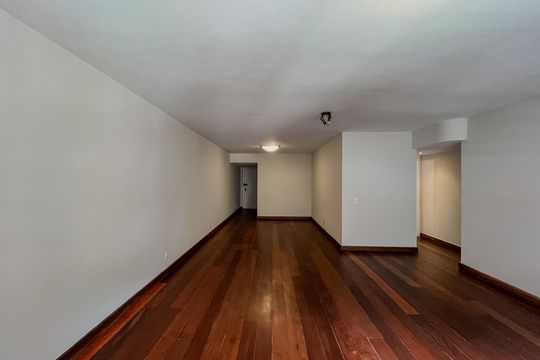Sala de apartamento à venda com 4 quartos, 170m² em Leme, Rio de Janeiro