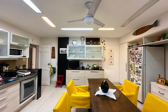 Cozinha de apartamento à venda com 4 quartos, 253m² em Flamengo, Rio de Janeiro