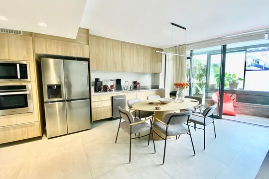 Cozinha de apartamento à venda com 2 quartos, 139m² em Leblon, Rio de Janeiro