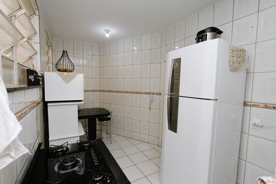 Cozinha de apartamento à venda com 3 quartos, 85m² em João Pinheiro, Belo Horizonte