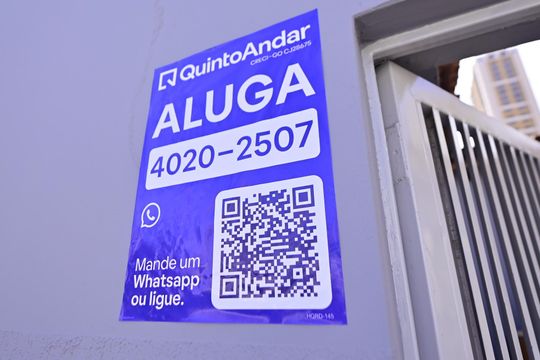 Placa de casa à venda com 3 quartos, 324m² em Setor Bueno, Goiânia