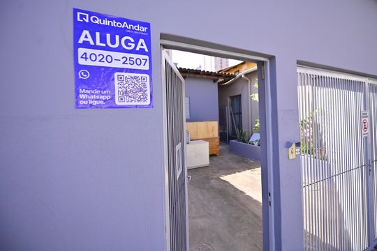 Placa de casa à venda com 3 quartos, 324m² em Setor Bueno, Goiânia