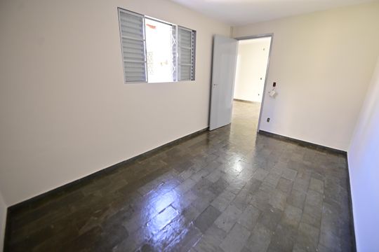 Quarto 2 de casa à venda com 3 quartos, 324m² em Setor Bueno, Goiânia
