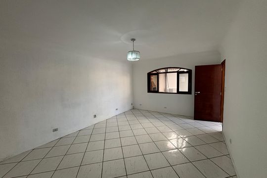 Sala de casa para alugar com 2 quartos, 70m² em Alianca, Ribeirão Pires