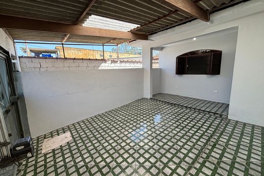 Garagem de casa para alugar com 2 quartos, 70m² em Alianca, Ribeirão Pires