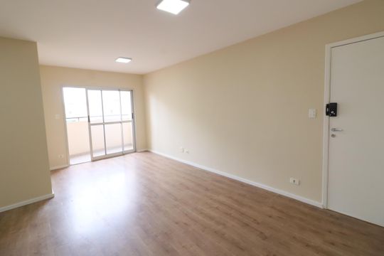 Sala de apartamento à venda com 3 quartos, 75m² em Jaguaribe, Osasco