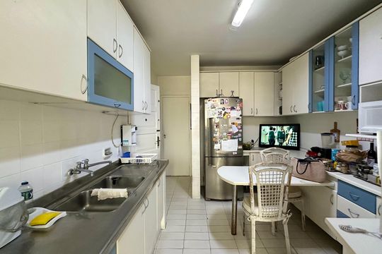 Cozinha de apartamento à venda com 4 quartos, 167m² em Copacabana, Rio de Janeiro