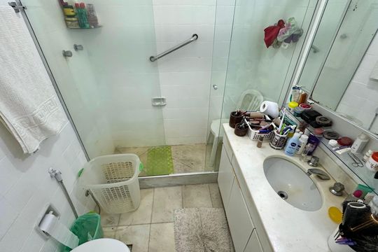 Banheiro da Suíte 1 de apartamento à venda com 4 quartos, 167m² em Copacabana, Rio de Janeiro