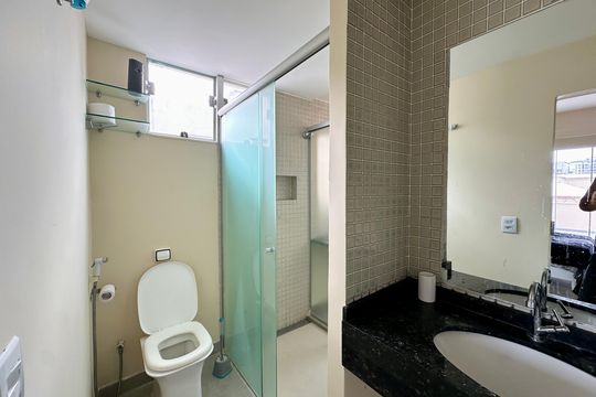 Banheiro Suíte 1 de apartamento à venda com 6 quartos, 450m² em Flamengo, Rio de Janeiro