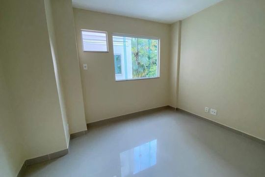 Casa à venda com 3 quartos, 156m² em Taquara, Rio de Janeiro